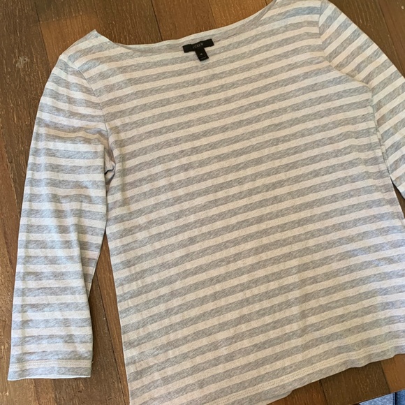 🎃J.Crew Light Gray + White Stripe 3/4 Sleeve Top - Picture 4 of 5